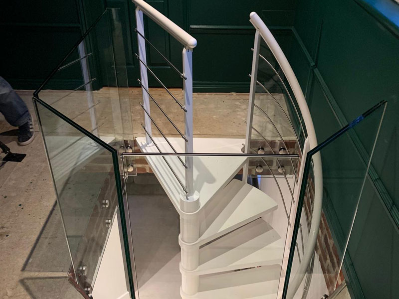 Bedfordshire internal glass balustrades