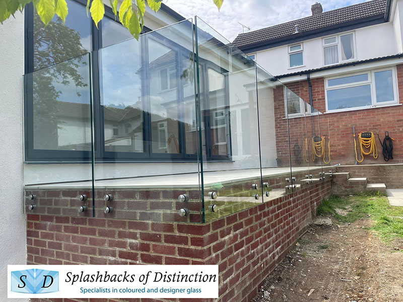 Garden glass balustrades using toughened and laminated glass fitted in berkhamsted