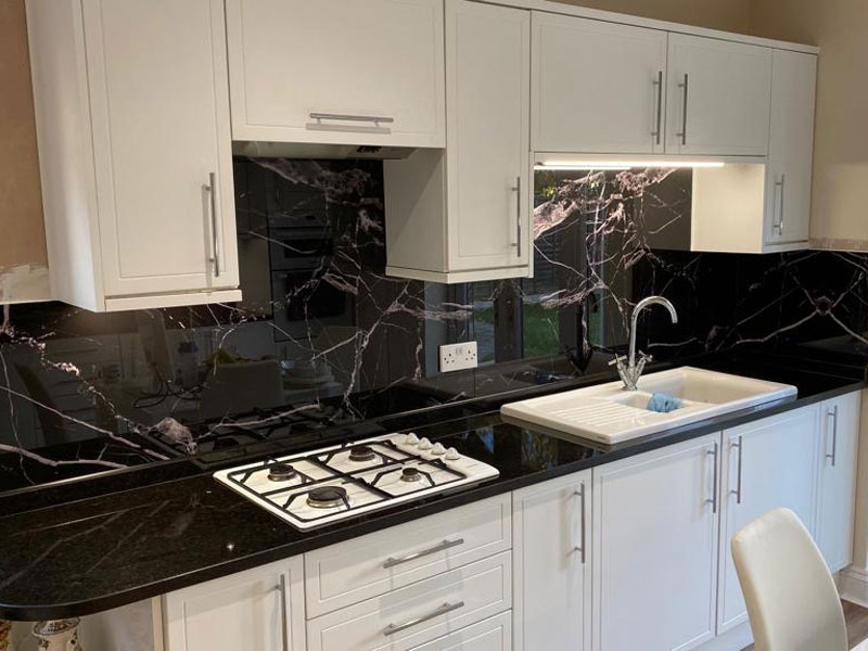 Kitchen splashbacks adobe 168675488