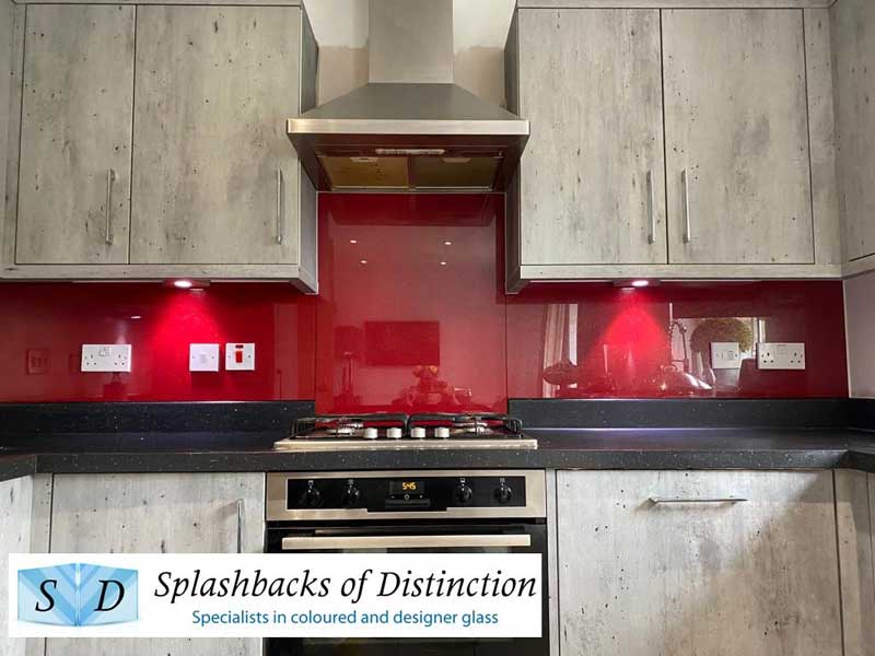 Ruby red kitchen splashback with medium silver sparkle