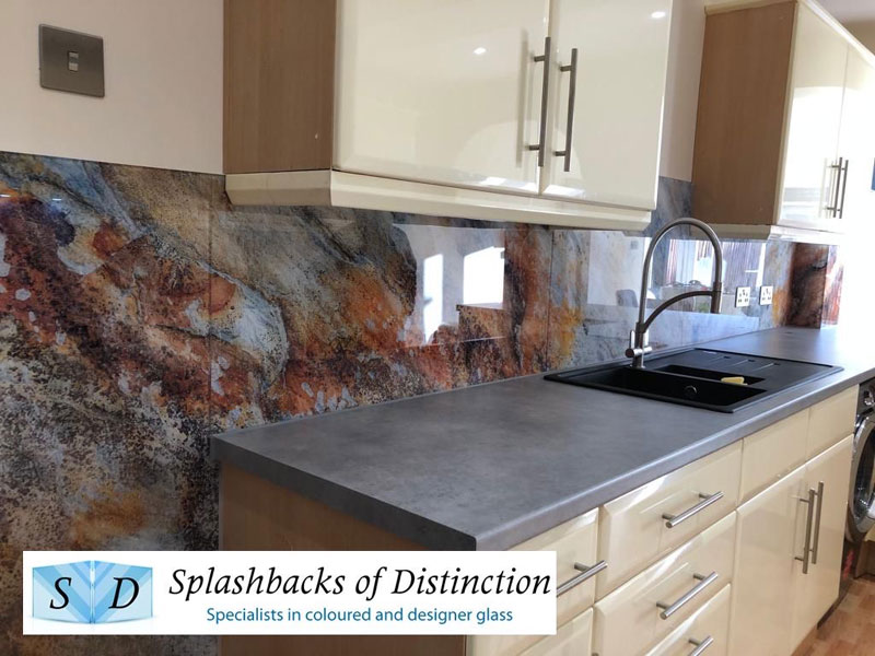 Kitchen splashback stone
