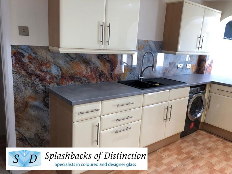 Kitchen splashback stone