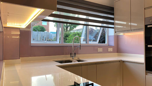 Kitchen splashback crown sweet dreams pink