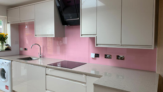 Pink kitchen splashback