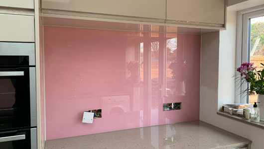 Pink kitchen splashback