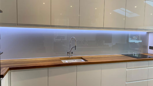 Kitchen splashback dulux frosted steel